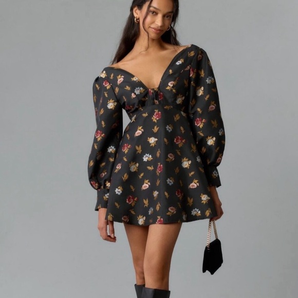 Anthropologie Dresses & Skirts - Sculpted V Neck Aline Mini Black Floral Dress Maeve by‎ Anthropologie Size 4 NEW
